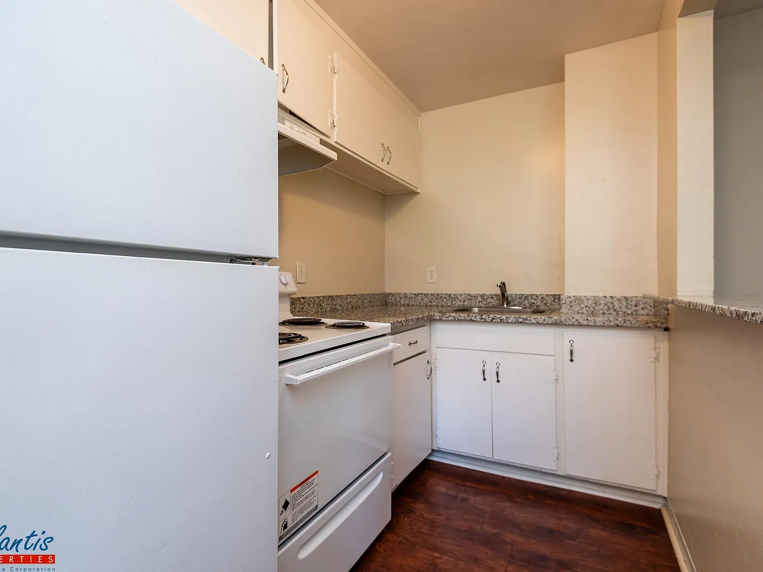 2 bed, 740 sqft, $2,595 — Photo 3