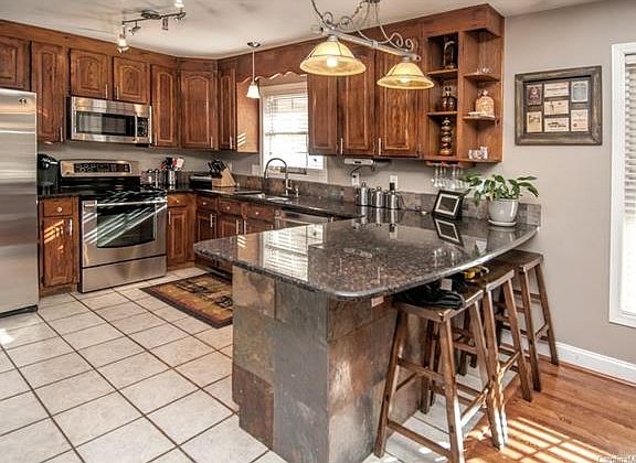 4th image of 114 Zurich Ln #13
