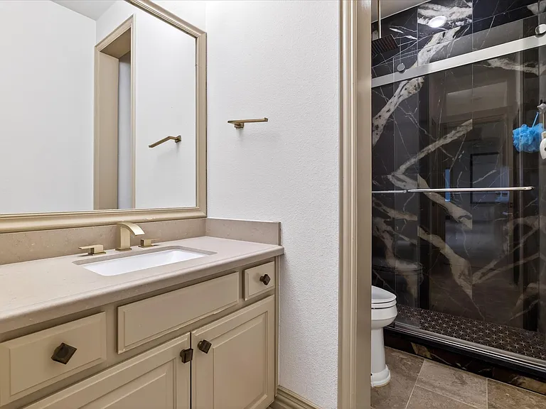 4101 Cherokee Dr — Photo 26
