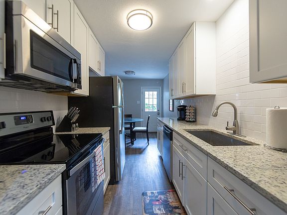 5th image of 13741 Brookgreen Cir