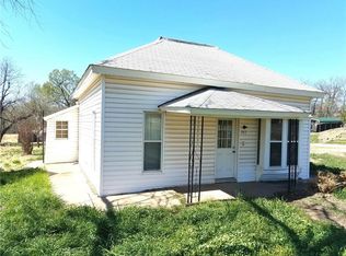 303 S Ash St, Luther, OK 73054
