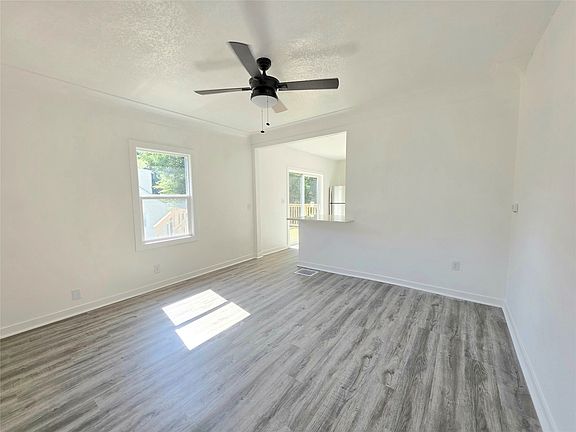 2nd image of 804 Philip St