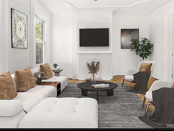 3rd image of 461 Lafayette Ave