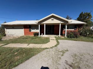 5413 Briar Hill Rd, Lexington, KY 40516
