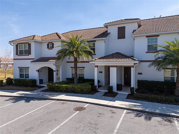 3rd image of 4867 Romeo Cir