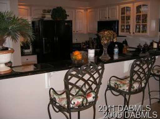 4th image of 2403 S Atlantic Ave APT 410