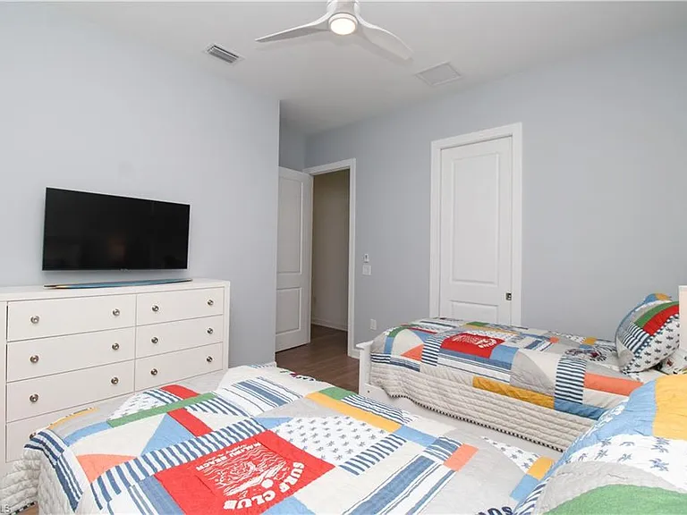 3123 Heather Glen Ct — Photo 44