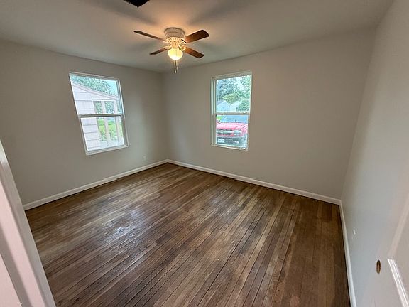 4th image of 251 Laurel St