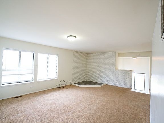 3rd image of 13 Wildwood Ln #H