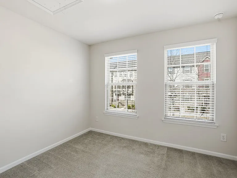 3047 Potomac River Pkwy — Photo 13