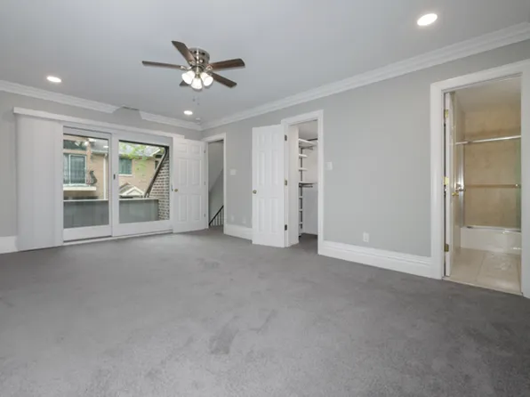 Fairfield Townhouses at Lawrence