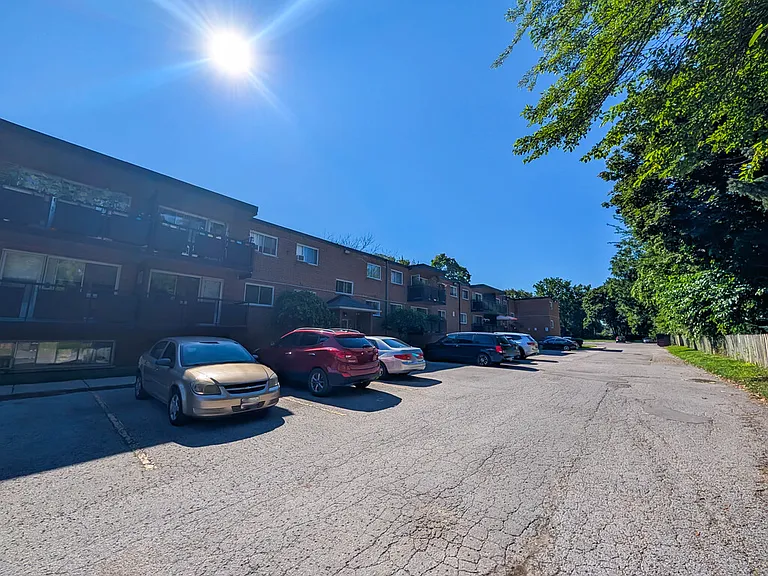 2B Arlington Ave #309 — Photo 15