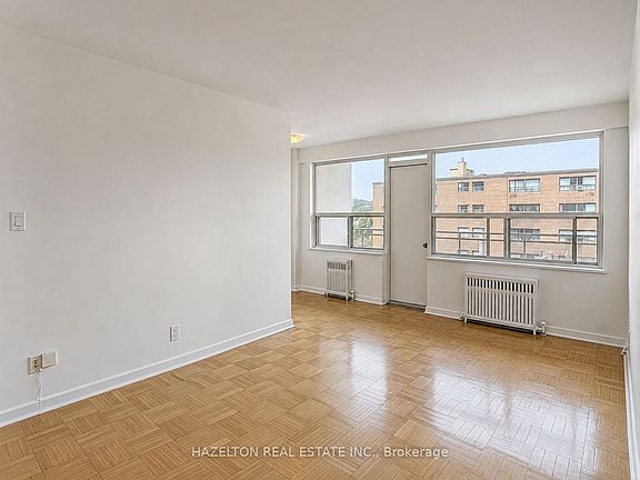 2nd image of 206 Saint George St #604
