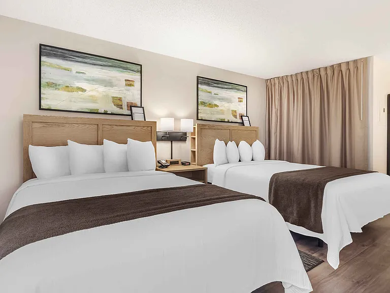 Studio Suite - 2 Queen Beds