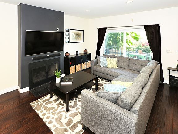 3rd image of 11615 Ayres Ave APT 2