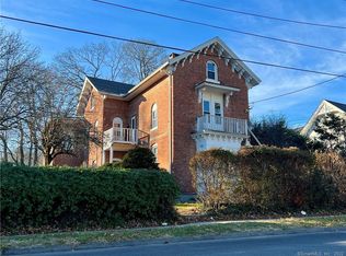 5 Maple St, Norwich, CT 06360