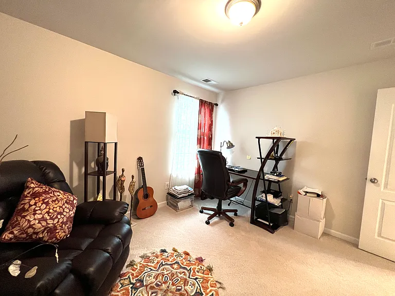 1031 Winnett Dr — Photo 21