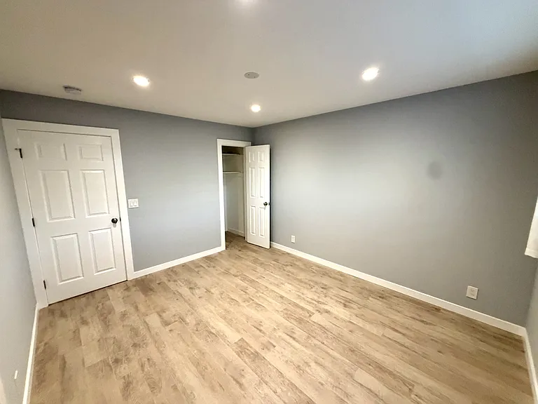 470 19th Ave #F — Photo 9