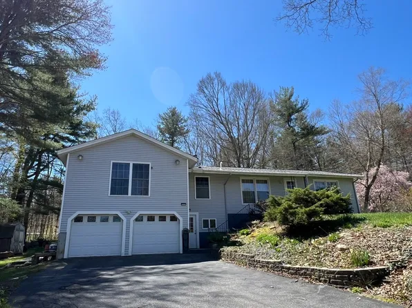 3 Filo Rd, Dudley, MA 01571