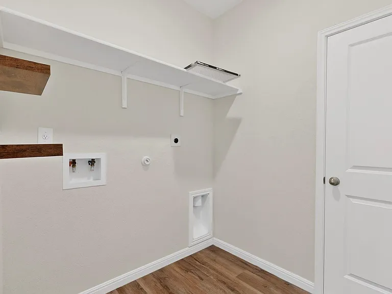 12713 Robert Taft St — Photo 34
