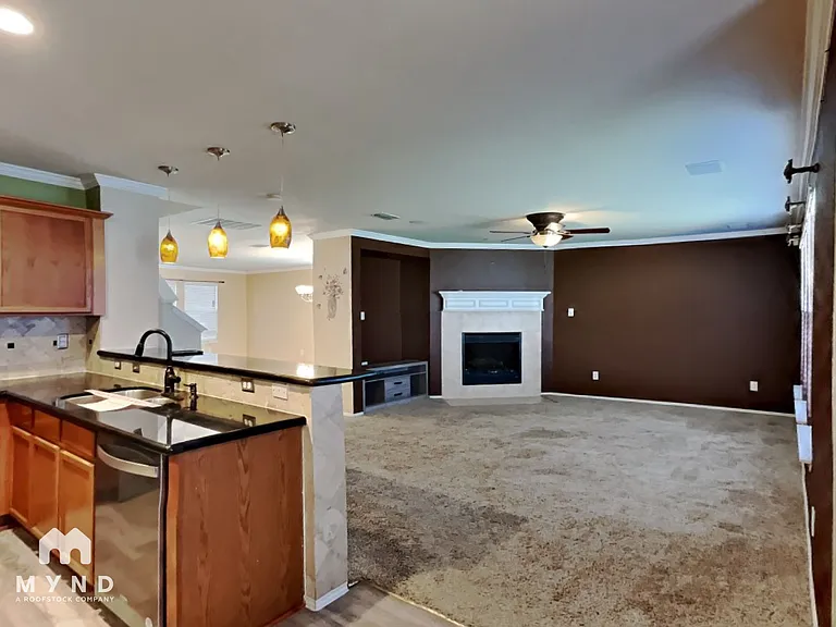 507 Darlene Trl — Photo 5