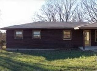 48 Albert Dr, Bourbon, MO 65441