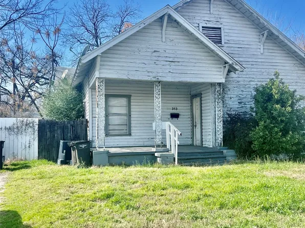 313 N Chandler Dr, Fort Worth, TX 76111