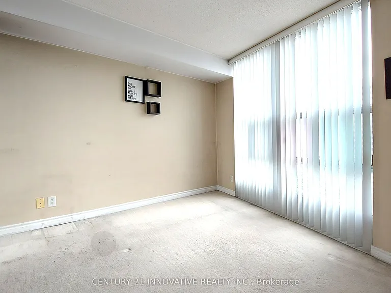33 Elm Dr W #1012 — Photo 14
