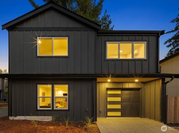 12040 5th Avenue NE, Seattle, WA 98125
