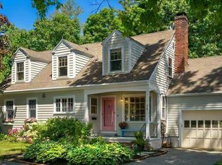 79 Pleasant St, Manchester, MA 01944