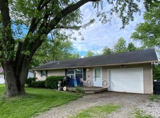 5425 Maple Grove Ave, Blanchester, OH 45107
