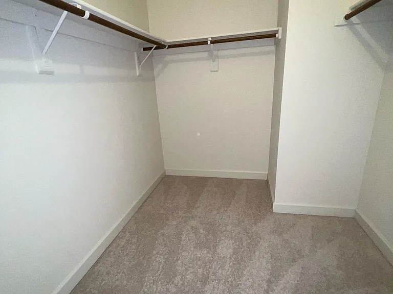 2104 Patty Ln — Photo 12