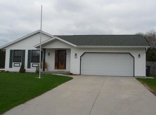 4440 S 14th St, Sheboygan, WI 53081