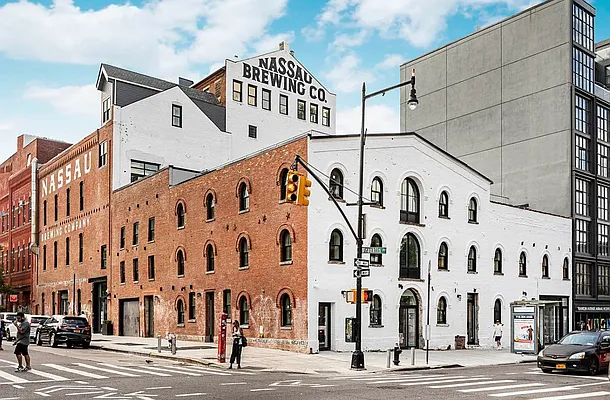 Rented by Living New York | media 7