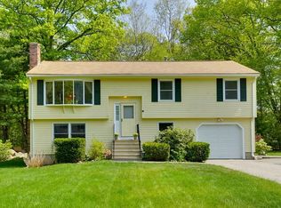 54 Westwood St, Burlington, MA 01803