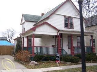 934 Wall St, Port Huron, MI 48060