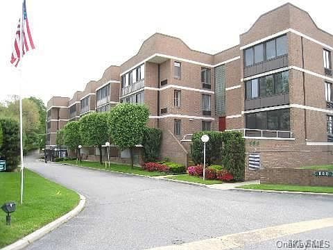1st image of 800 Willis Avenue #212