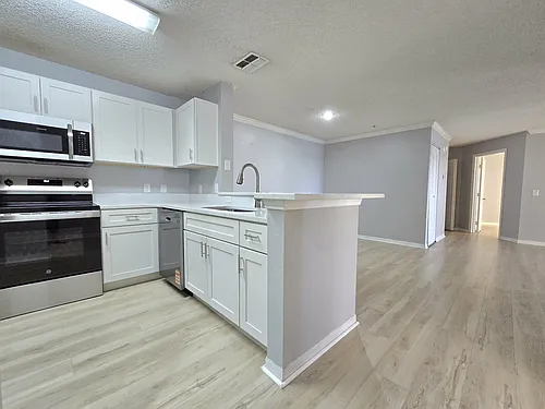 4240 Summer Landing Dr Photo 1