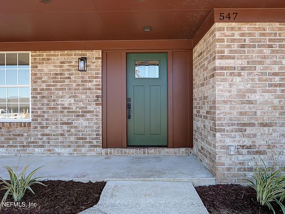 4th image of 547 BELMONT Court W
