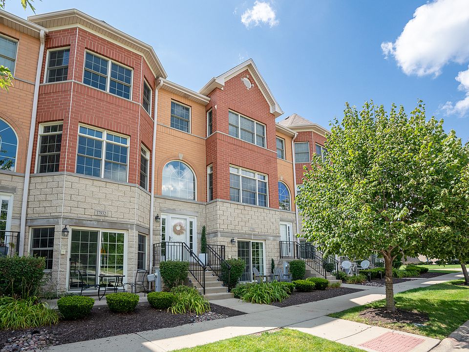 1st image of 17930 Fountain Cir