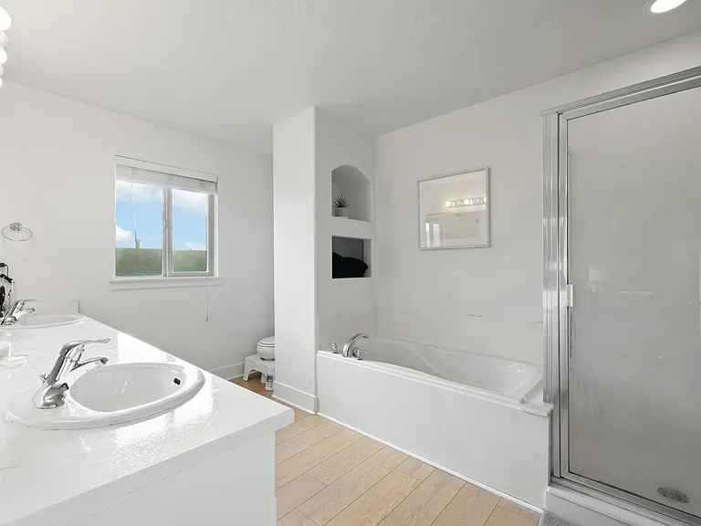 2657 N Elm Dr — Photo 23