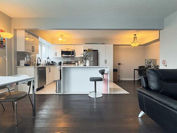 2nd image of 1508 E 23rd Ave SW #104