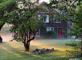 186 Great Neck Rd, Waterford, CT 06385