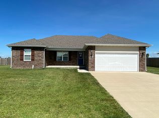 4712 S 125th Rd, Bolivar, MO 65613