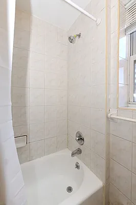 Rented by Eisenberg Exclusives | media 38