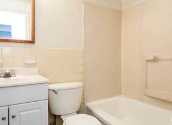 3rd image of 30 Marigold Ave #1