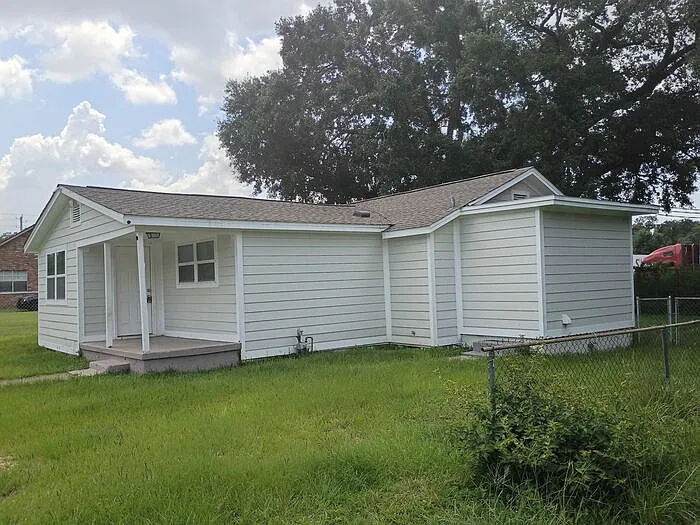 3055 Melody Ln — Photo 2
