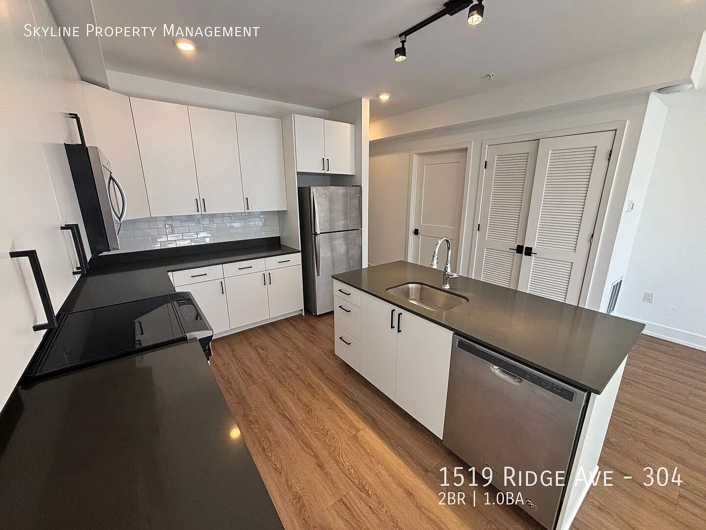 Gorgeous 2 Bedroom Apartment For Rent in Francisville/Fairmount! — Photo 3