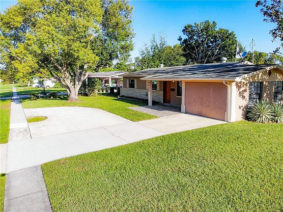 4th image of 8033 Sun Vista Way