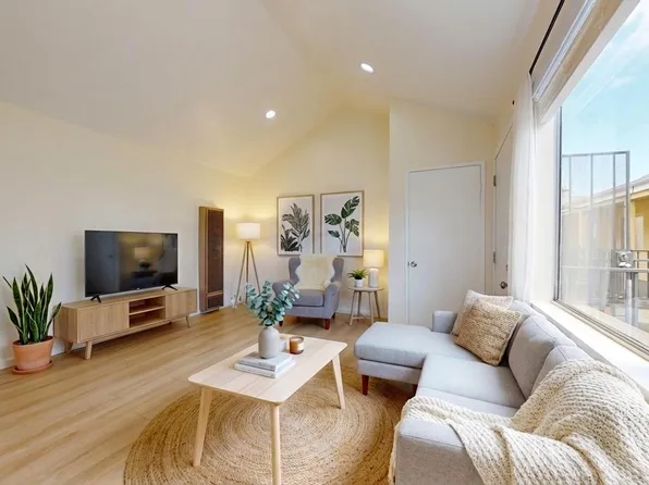 316 Cherry Ave APT 304, Long Beach, CA 90802